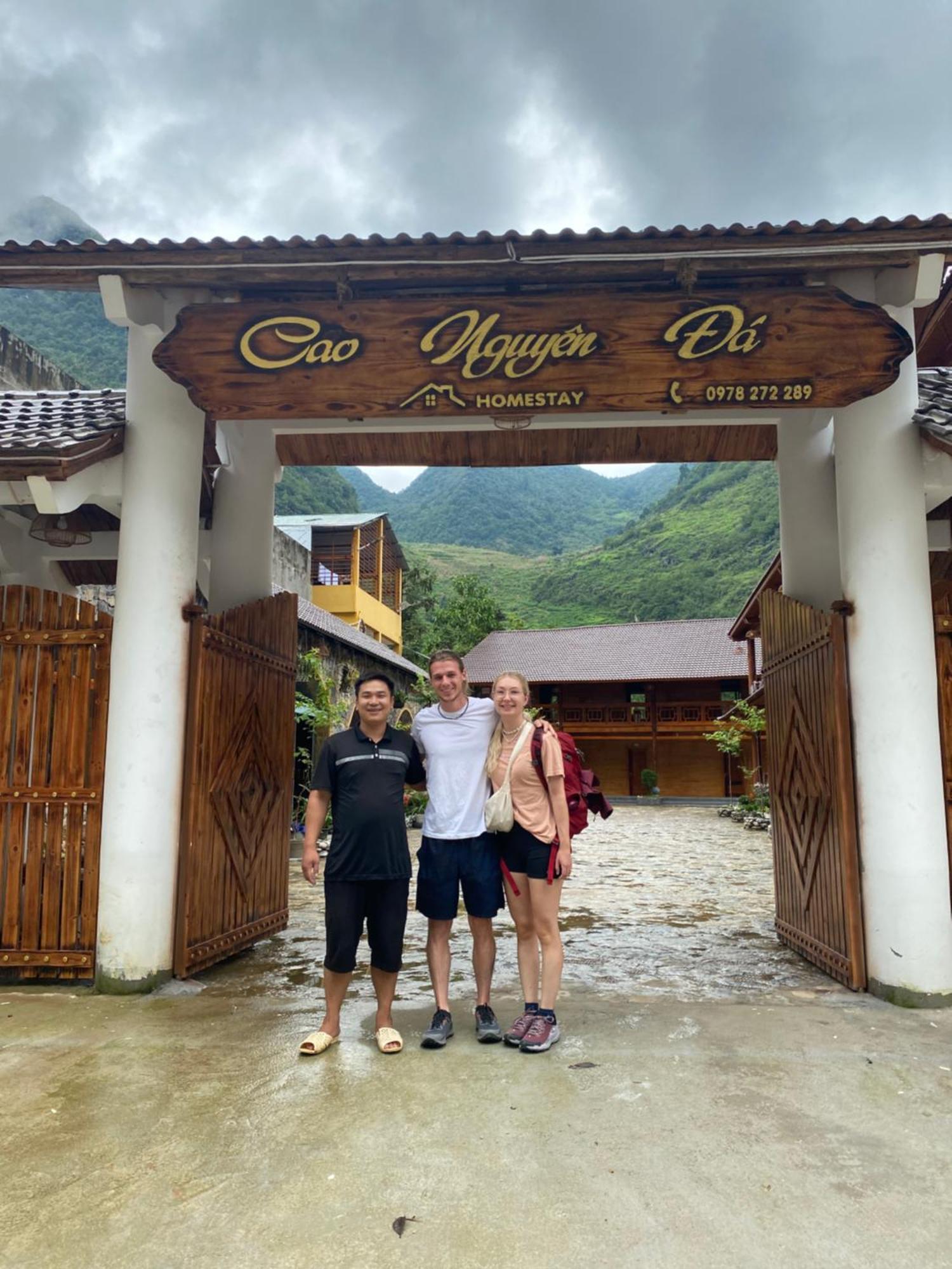 Cao Nguyen Da Homestay Meo Vac מראה חיצוני תמונה